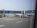 한국어: 김포공항의 도커 English: Docker of GImpo international airport