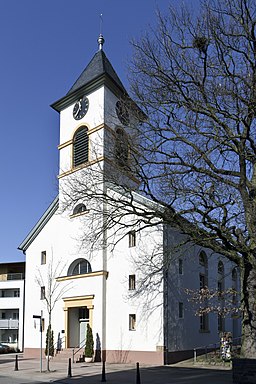 Reilingen evangelische Kirche 20110307
