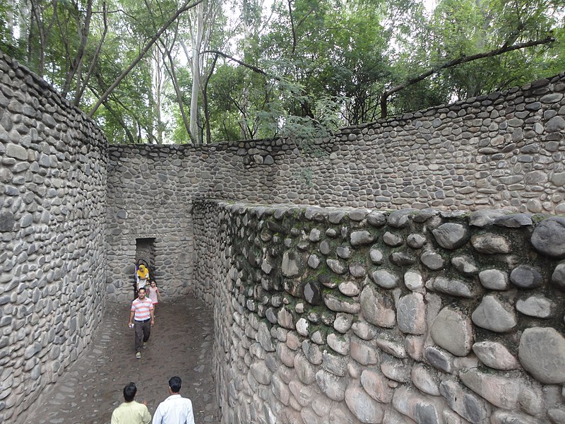 File:Rock Garden Chandigarh - Inside 4.jpg