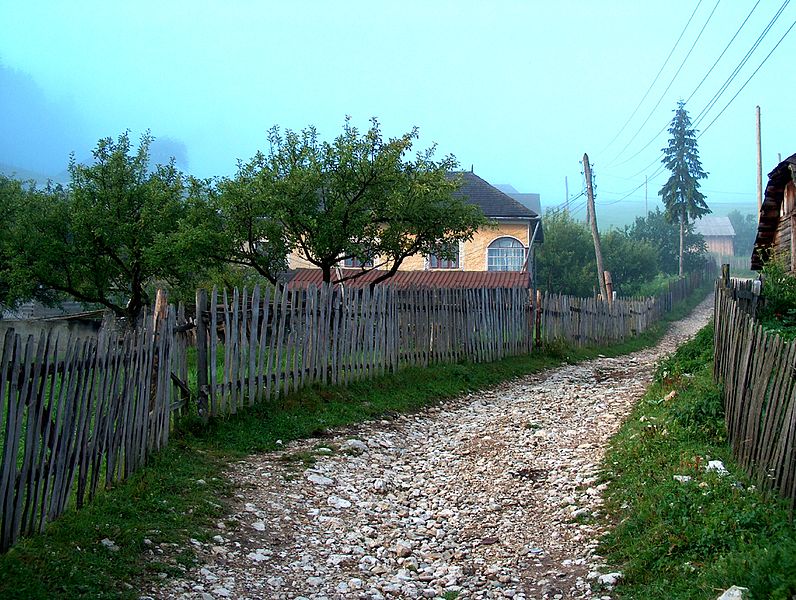 File:RomanianLandscape0017jpg.JPG