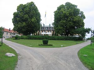 Jarlabanke probably lived on the estate which today is called Sasta. As of 2007
, it is a conference centre. Sasta.JPG