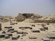Развалины пирамиды Неферхетепес.
