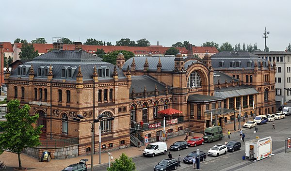 Station building and station forecourt