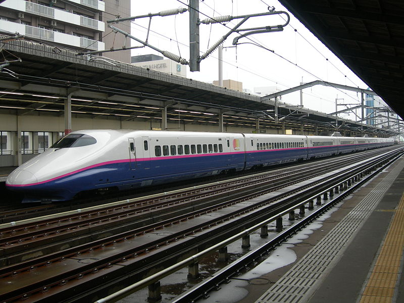File:SeriesE2 Type0-in Utsunomiya Station.jpg