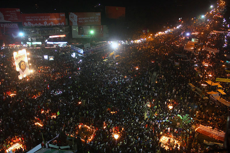 File:Shahbag Circle (Projanmo Chattar), Dhaka, Bangladesh 2013-02-14 Nasir Khan.jpg