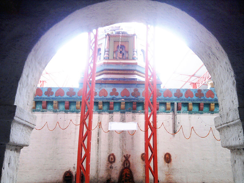 File:Shri Siddeshwar Temple, Ainapur.jpg