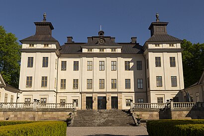 How to get to Sjöö Slott with public transit - About the place