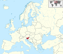 Administrativní mapa Evropy, zobrazující Slovinsko červeně.