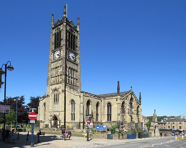 Image: St. Peter's Church, Huddersfield (geograph 6874021)