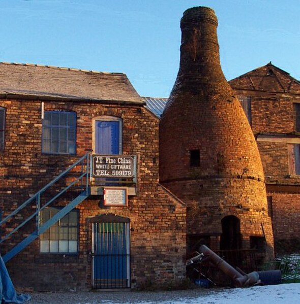 Image: Stoke on Trent Bottle Kiln   geograph.org.uk   6995