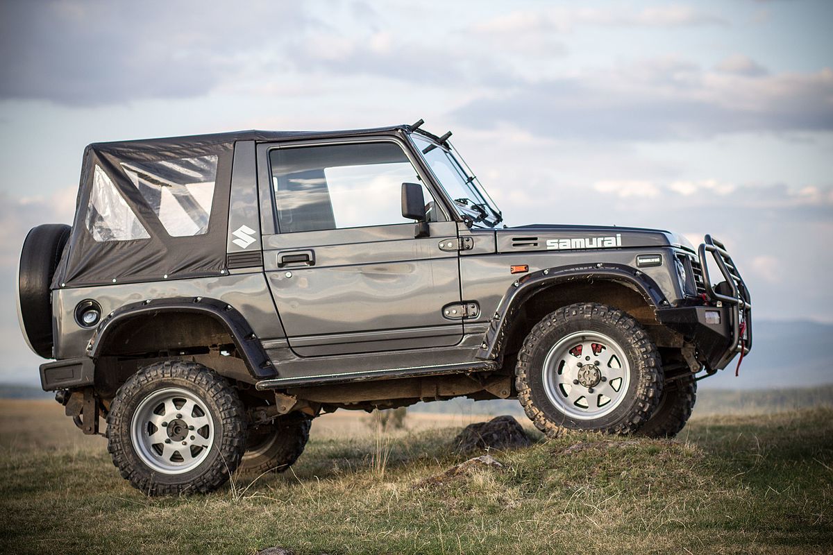 Suzuki Samurai SJ 1990