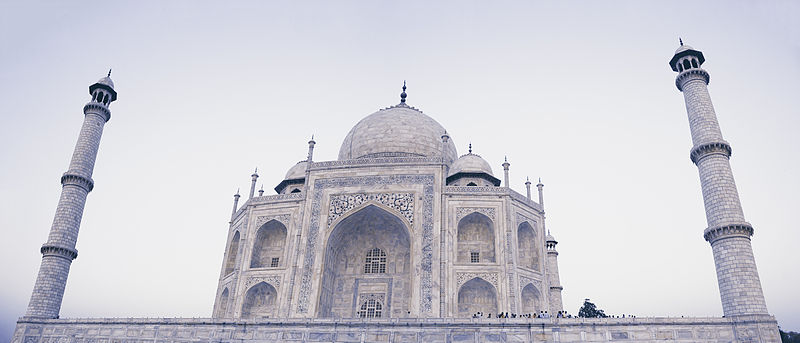 File:Taj Mahal in Fog.jpg