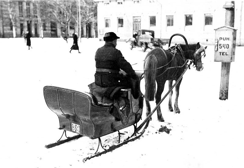 File:TaxiVaasa1920s.jpg