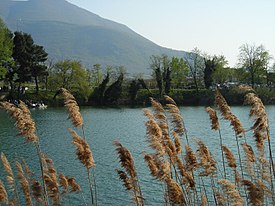 Telese Terme-lago.jpg