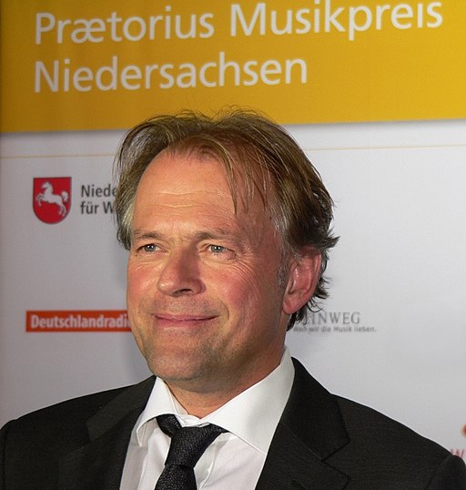 Thomas Hengelbrock Verleihung Praetorius Musikpreis Leinwand