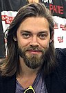 Tom Payne 2016.jpg