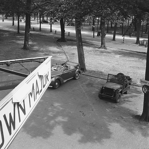 File:Town-Major-Office van Den Haag aan het Lange Voorhout 38, Bestanddeelnr 900-5350.jpg