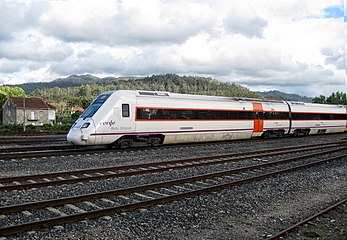 Tren Media Distancia R-598 en Pontevedra