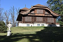 La dacia nel parco di Villa Baragiola