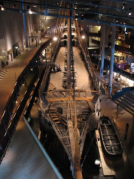 File:Vasa above bow2.jpg