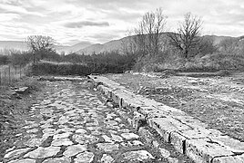 Basolato della via Caecilia ad Amiternum (2019).