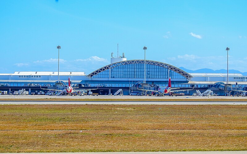 File:Vista do Aeroporto Internacional de Fortaleza Pinto Martins.jpg