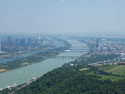 How to get to Donauinsel with public transit - About the place