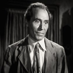 Edmunds i Swamp Fire (1946).