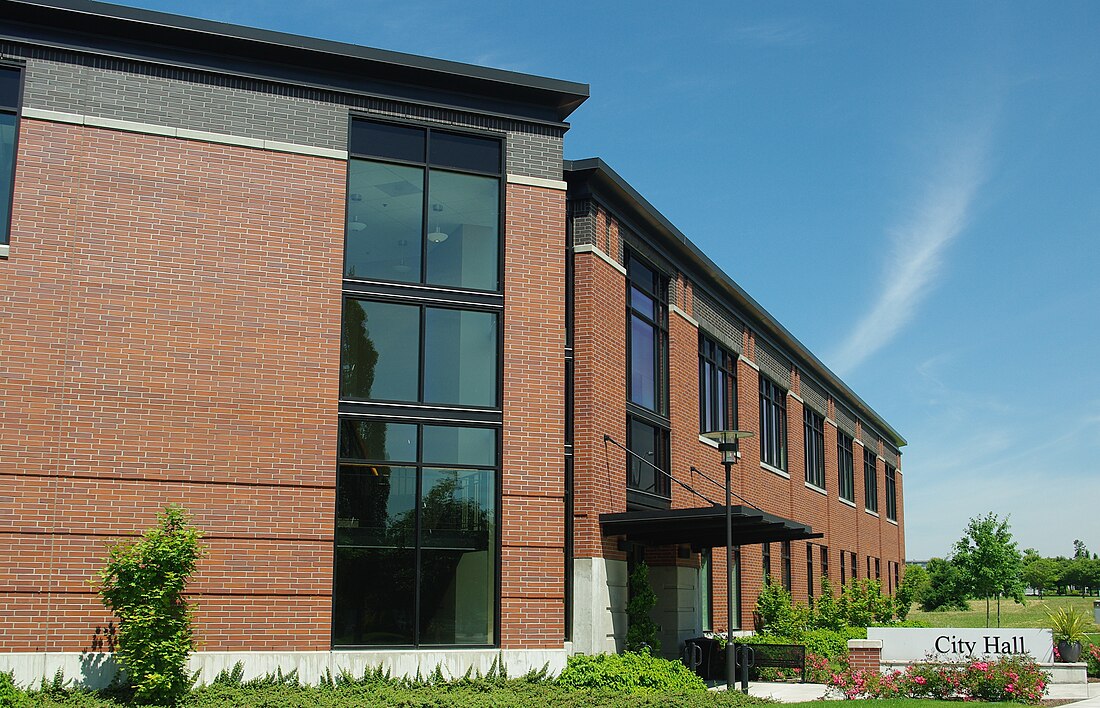 File:Wilsonville Oregon city hall southeast.JPG