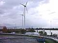 Deutsch: Windkraftanlage am Hohe-Schaar-Hafen, Süderelbe, Hamburg-Wilhelmsburg.