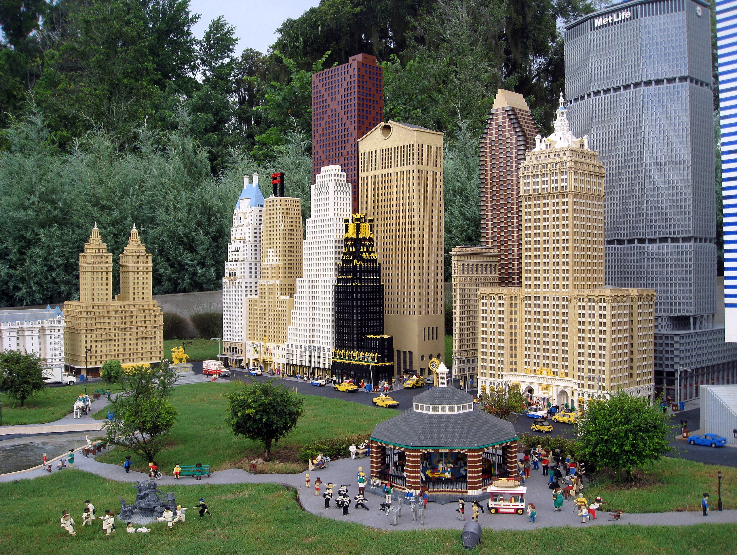 File:Winter Haven - Legoland Florida - Miniland USA - Las Vegas  (9424179072).jpg - Wikipedia