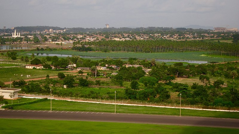 File:Yamoussoukro panorama.jpg