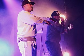 Slum Village (Young RJ и T3) выступают в Nouveau Casino в 2014, Париж