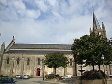 Église Saint-Pierre de Mortagne-sur-Sèvre.JPG