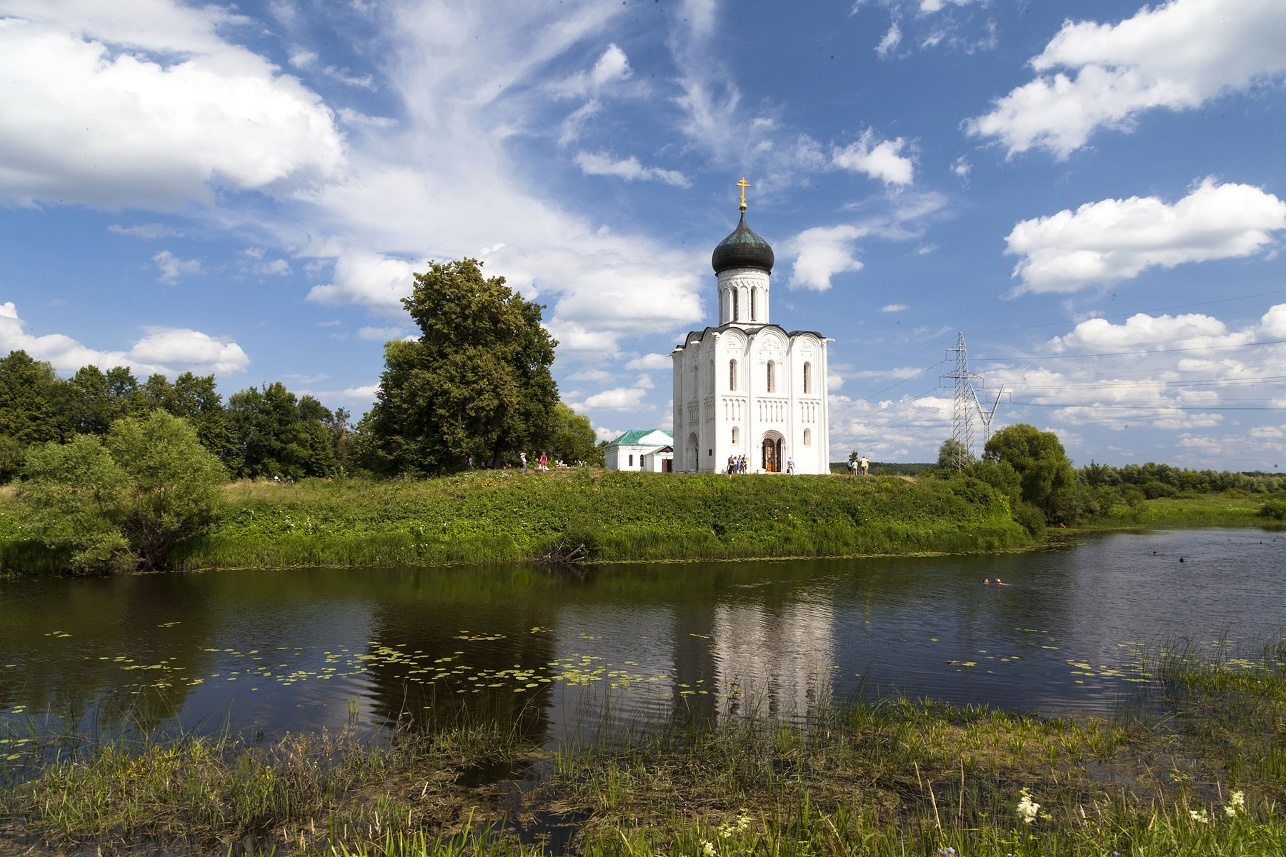 Средняя русь. Церкви средней полосы России. Памятники древнего зодчества Калужская область. Храм Покрова Нововаршавского. Администрация Боголюбово.