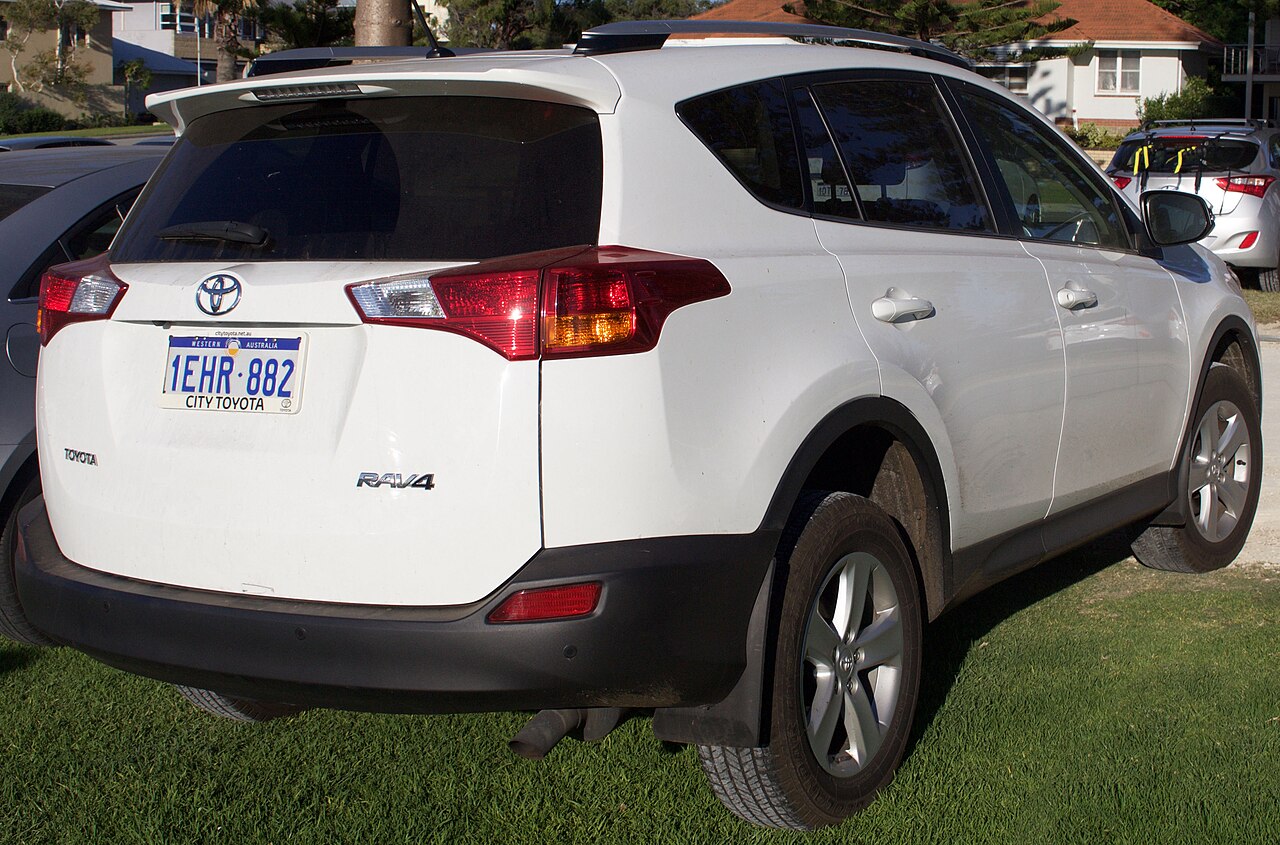 Image of 2013 Toyota RAV4 (ZSA42R) GXL wagon (2015-11-14) 02