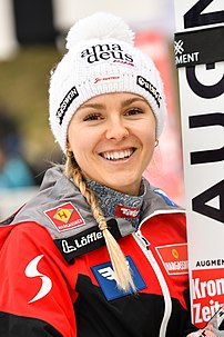 La sauteuse à ski autrichienne Chiara Kreuzer. (définition réelle 3 184 × 4 776)