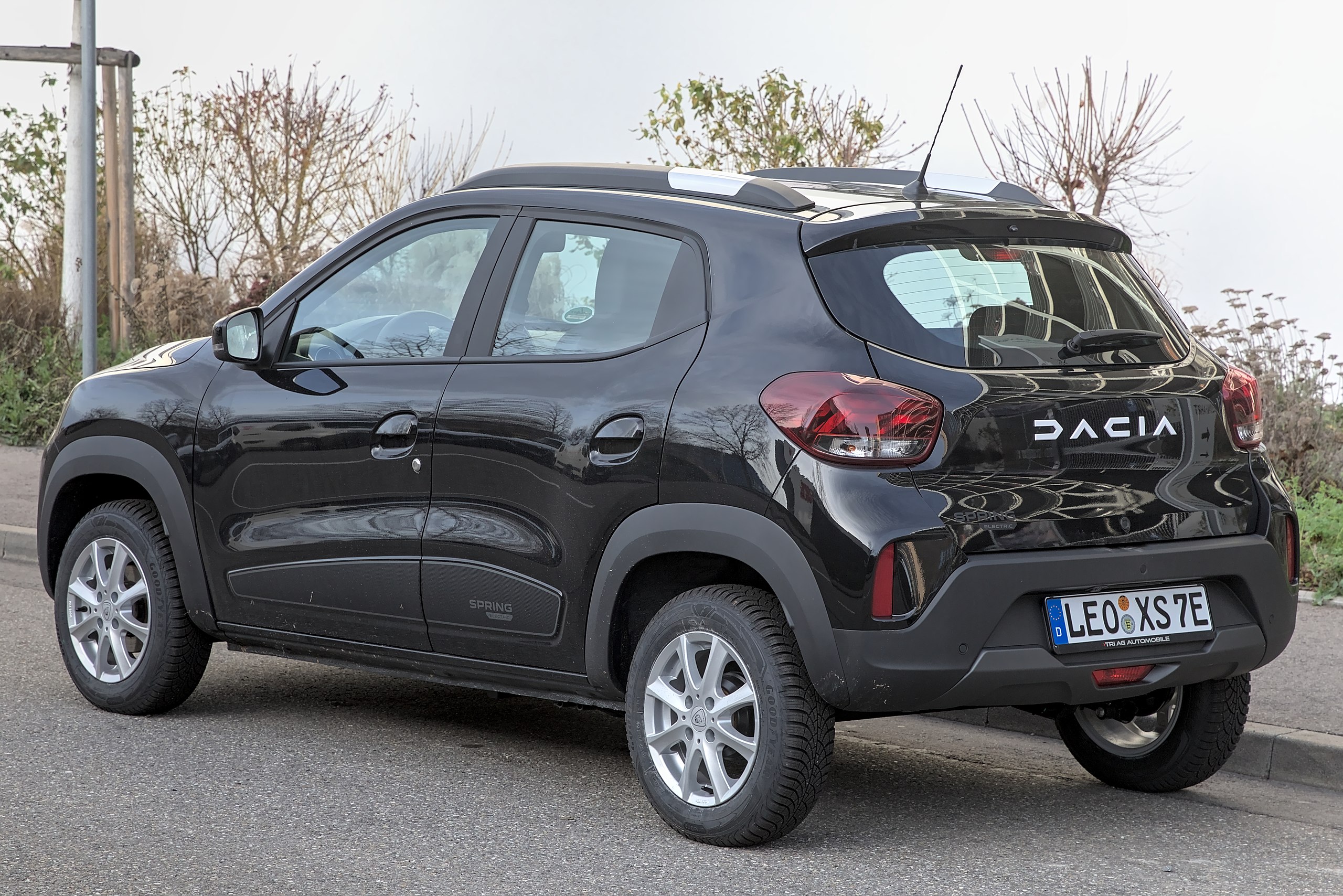 File:Dacia Jogger 1X7A0403.jpg - Wikipedia