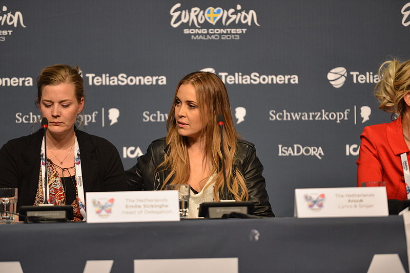 File:Anouk, ESC2013 press conference 01.jpg