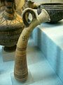 Vaso con svastica da Cipro, datato 1050–950 a.C.
