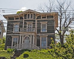 BOARDMAN-MITCHELL HOUSE, STAPLETON, RICHMOND DISTRIKTO, NY.jpg