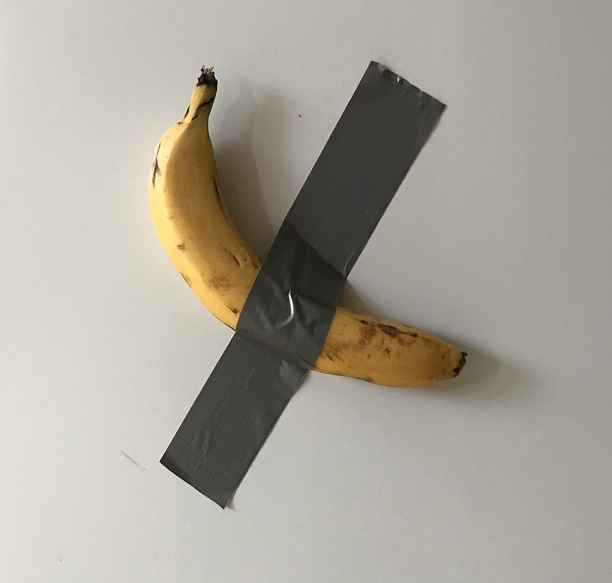 Maurizio Cattelan : quand une banane scotchée sur un mur est