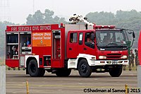 Servizio dei vigili del fuoco e protezione civile del Bangladesh (FSCD) Isuzu FTR Chemical Tender (23145874974).jpg