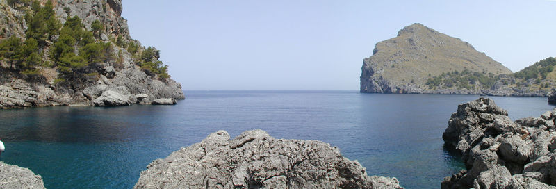 File:Bay of SA Calobra.jpg