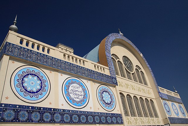 Image: Blue Souk, Sharjah, UAE (4323843389)