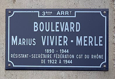 Табличка бульвара Марьюс Вивье-Мерль в Лионе