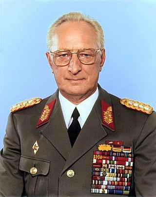 <span class="mw-page-title-main">Heinz Keßler</span> German general and politician