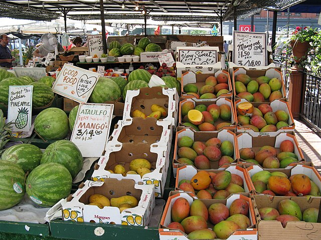 The Byward Market provides fresh produce throughout the warm months
