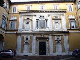 Campo Marzio - Palazzo Firenze cortile 1190751.JPG
