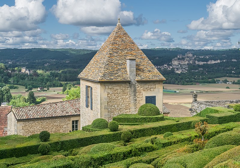 File:Castle of Marqueyssac 22.jpg